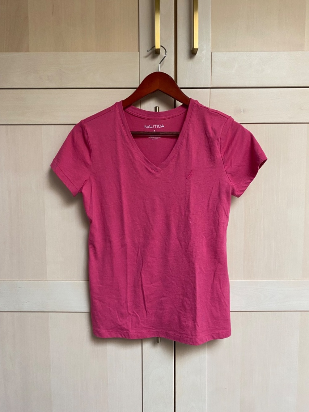 Nautica Pink V neck shirt Size Small